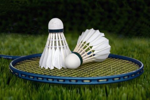 ব্যাডমিন্টন র‍্যাকেট সেট (২টি + কর্ক)